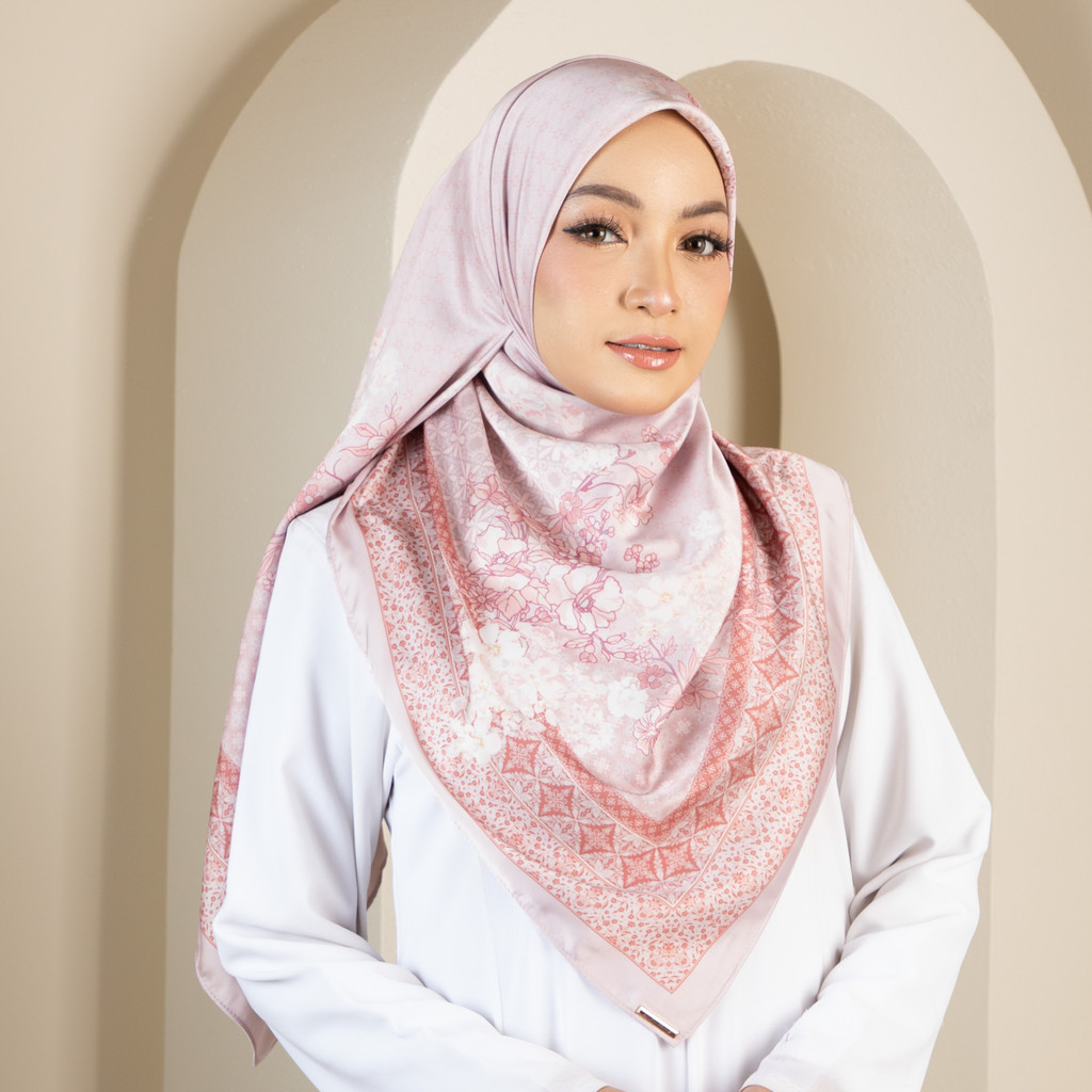 Yasmin YS51*********