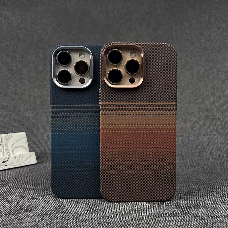 Artistic Sunset Glow นูนแม่เหล็ก Matte Premuim สําหรับ iPhone 16 15 14 13 Pro Max 16plus 16E คาร์บอนไฟเบอร์ผิว-รู้สึกป้องกันลายนิ้วมือปกแข็ง