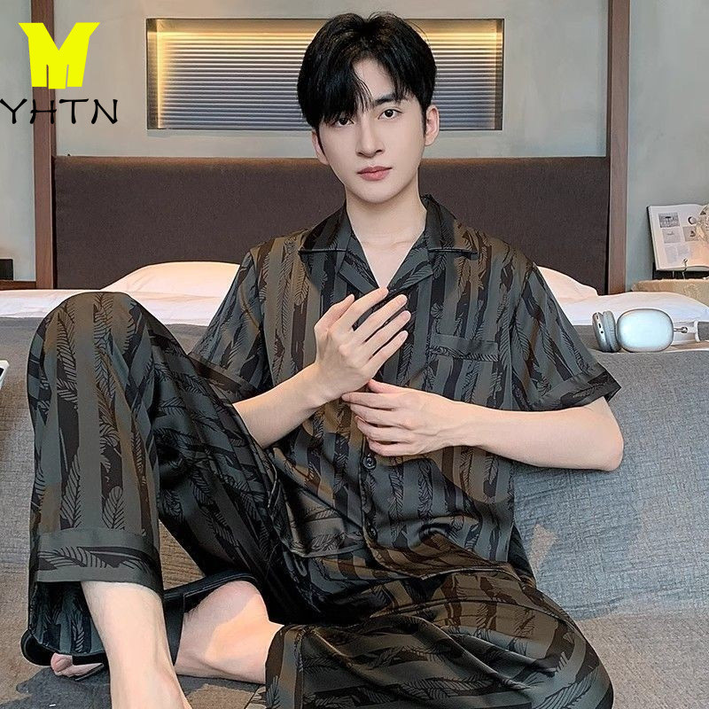 YHTN ชุดนอนผ้าซาตินผู้ชาย คุณภาพสูง ฤดูร้อน สินค้าใหม่ นุ่มและสบาย ชุดนอนชาย ขนาดพลัส สันทนาการ ชุดนอนชายขายาว