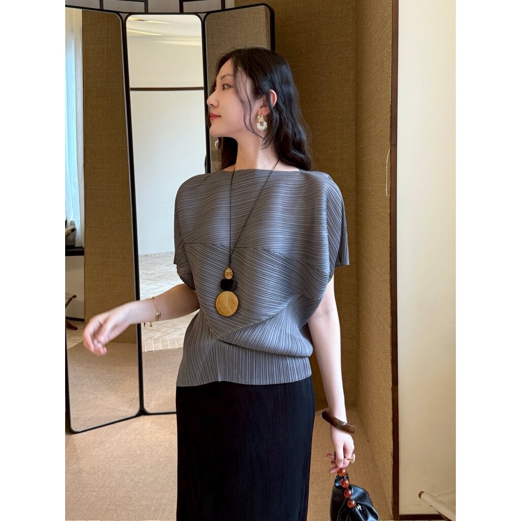 Restock!! 2MUAY รุ่น GJO11017S เสื้อพลีทคุณภาพ SHORT SLEEVE CHIC ASYMMETRIC PLEATED TOP 10 สี FREE SIZE