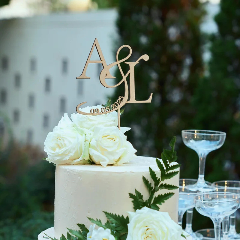 Personalized Wedding Cake Topper with date and heart Custom Couples Script Cake Topper Wedding decor