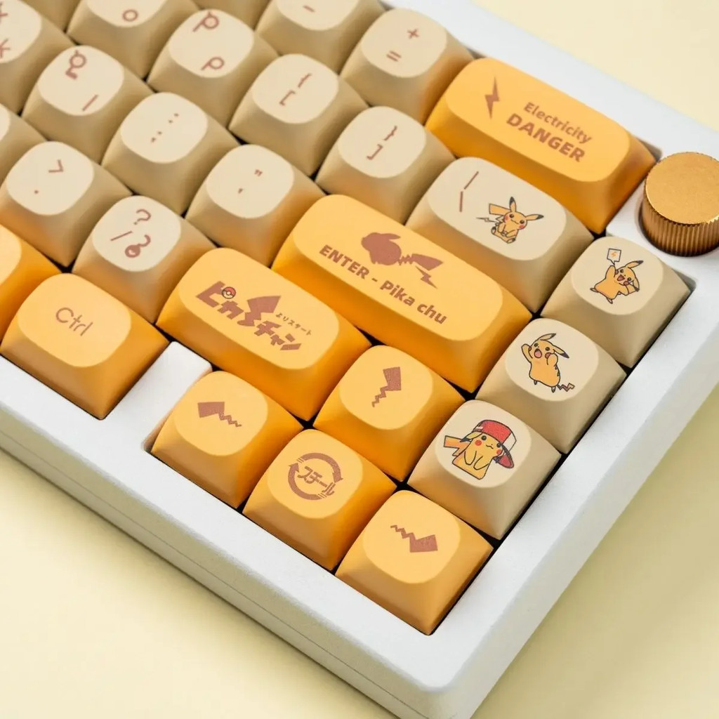 Pikachu Pokemon Anime Keycap PBT Sublimation ทึบแสง MA คีย์บอร์ดสูง 129 คีย์ขนาดเล็กครบชุดน่ารักรวบรวม Soft