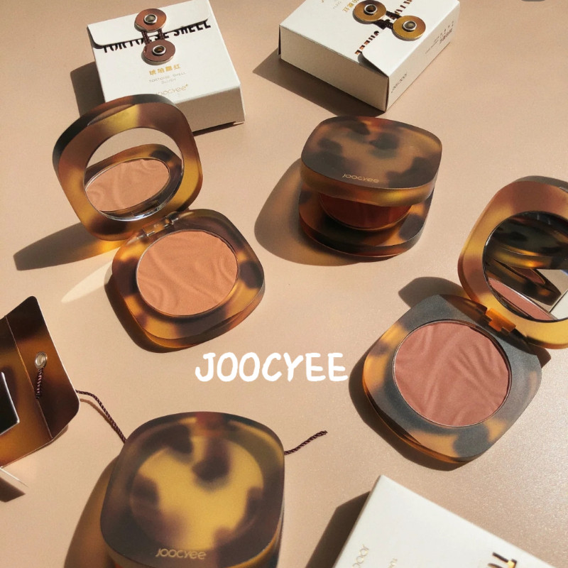 JOOYEE บลัชออน แอมเบอร์ แมท กรูมมิ่ง ขาวดำ