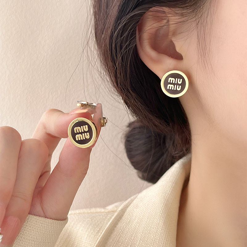 ต่างหูสไตล์ใหม่ Simple miu High-End Temperament น้ําหอมขนาดเล็กหรูหรา