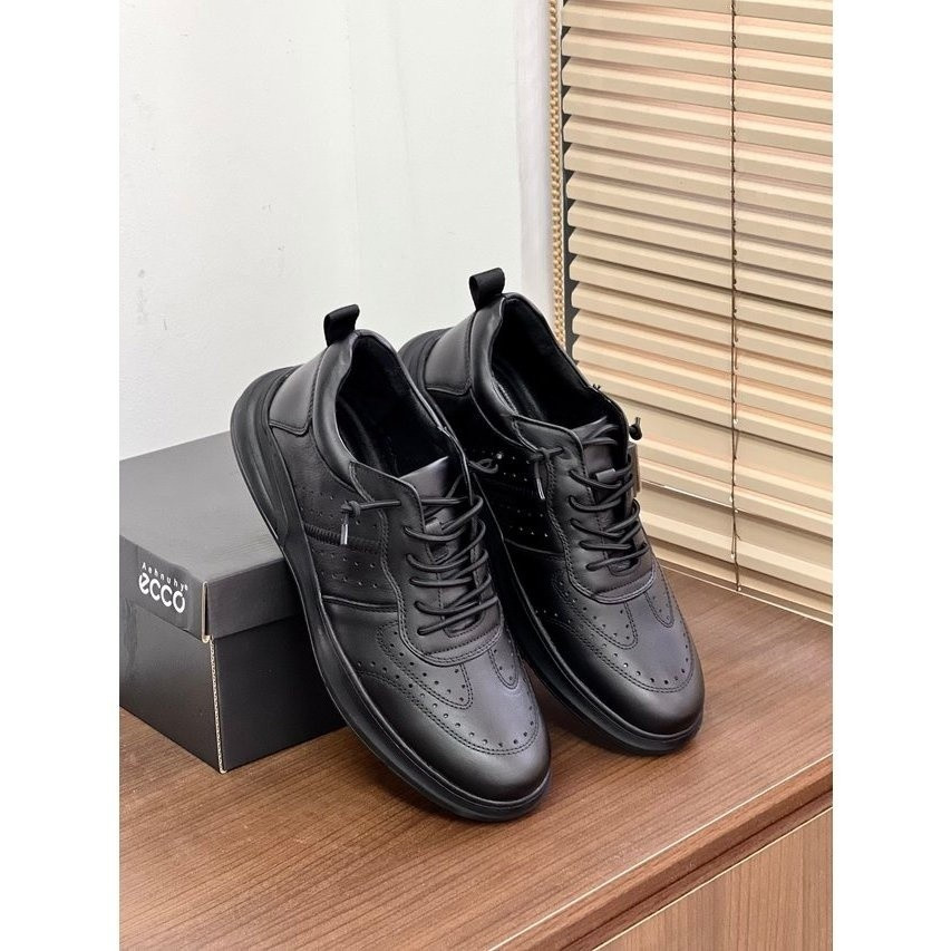 ECCO Hollow ผู้ชายรองเท้าลำลองผู้ชาย Casual Breathable Perforated รองเท้าผู้ชาย high-end บรรยากาศ Fi