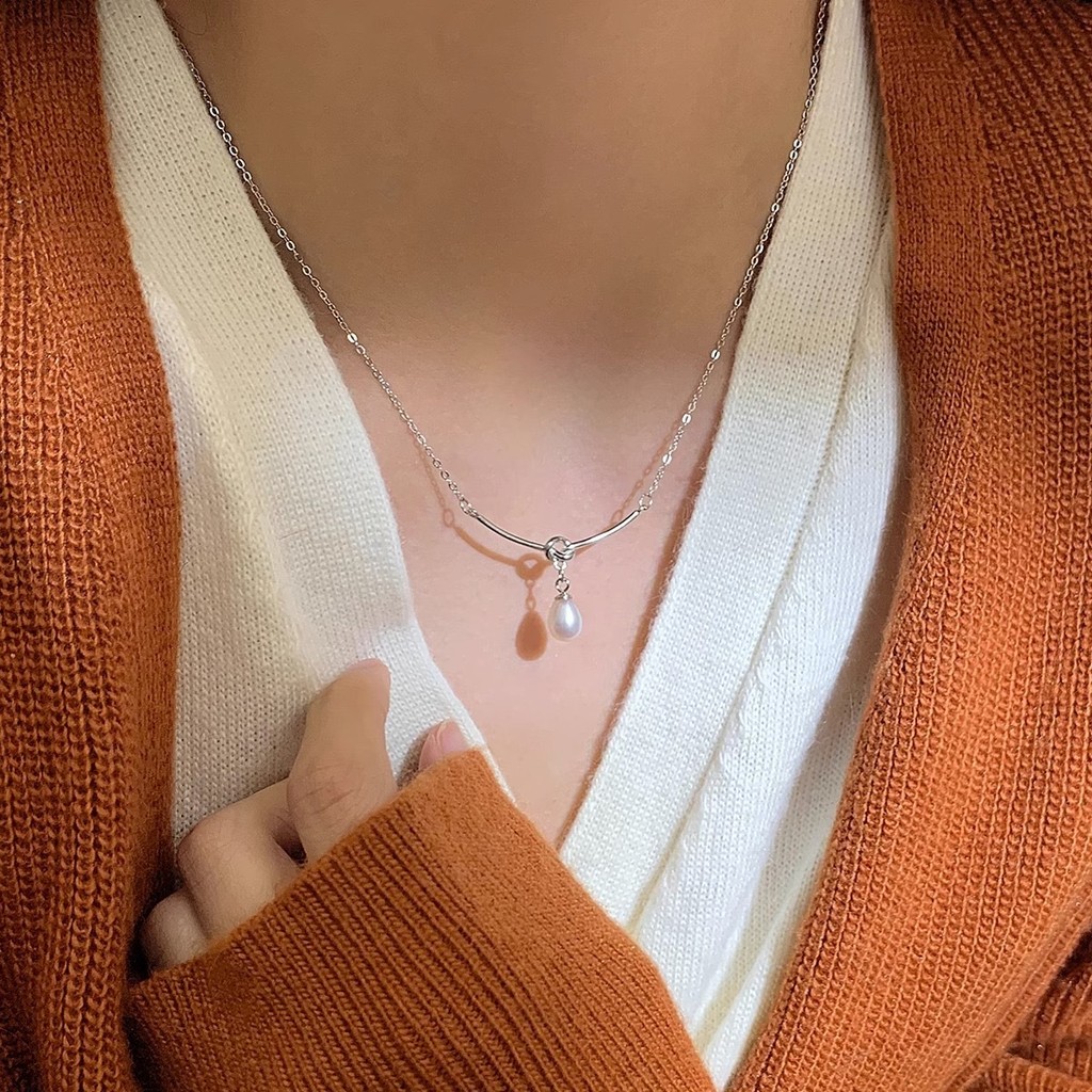ฤดูร้อน Pearl Knot สร้อยคอหญิง Niche Design High-End Clavicle Chain Classy แฟชั่นเครื่องประดับ XH0P