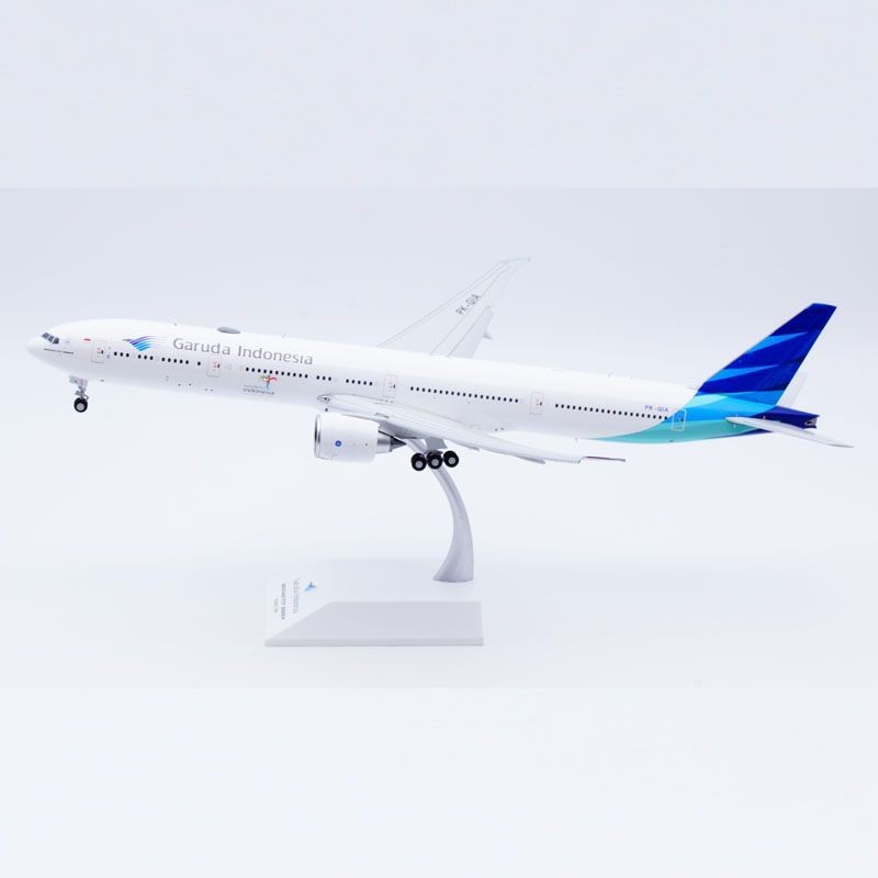 JC Wings 1: 200 Garuda Airlines B777-300ER PK-GIA ปีกโมเดลเครื่องบินโลหะผสม