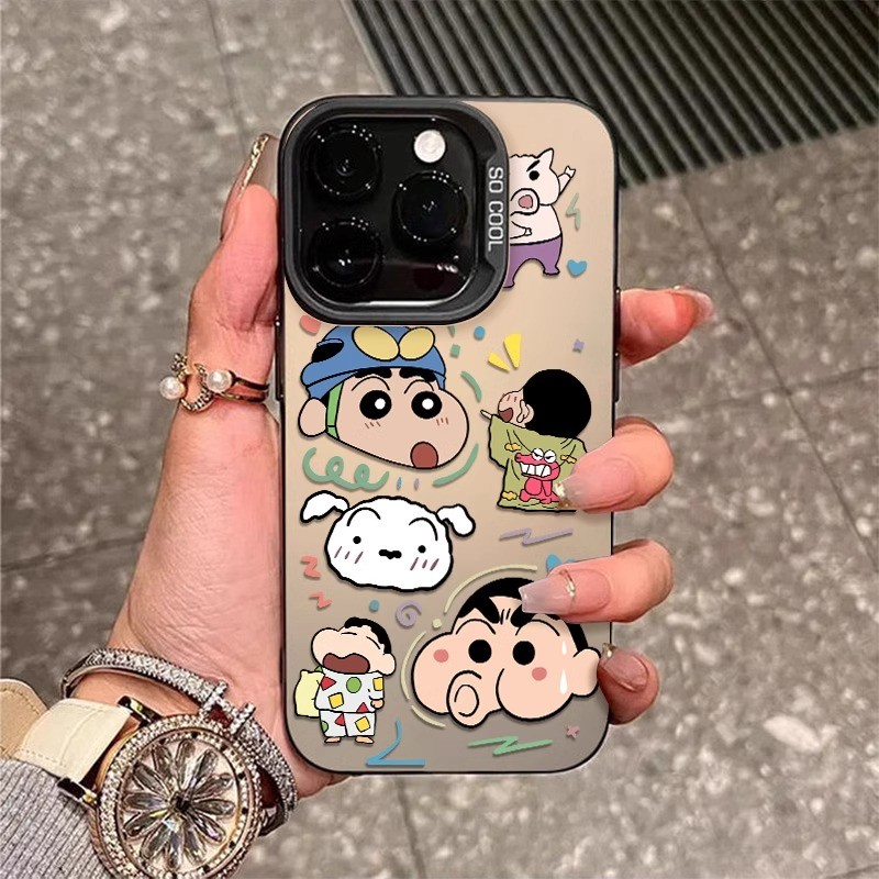COD เคสไอโฟน11 ชินจัง for iPhone 13 12 14 15 16 Pro MAX 14 15 7 Plus XS XR เคสแข็งซิลิโคนหรูหรา Crayon Shin-chan น่ารัก