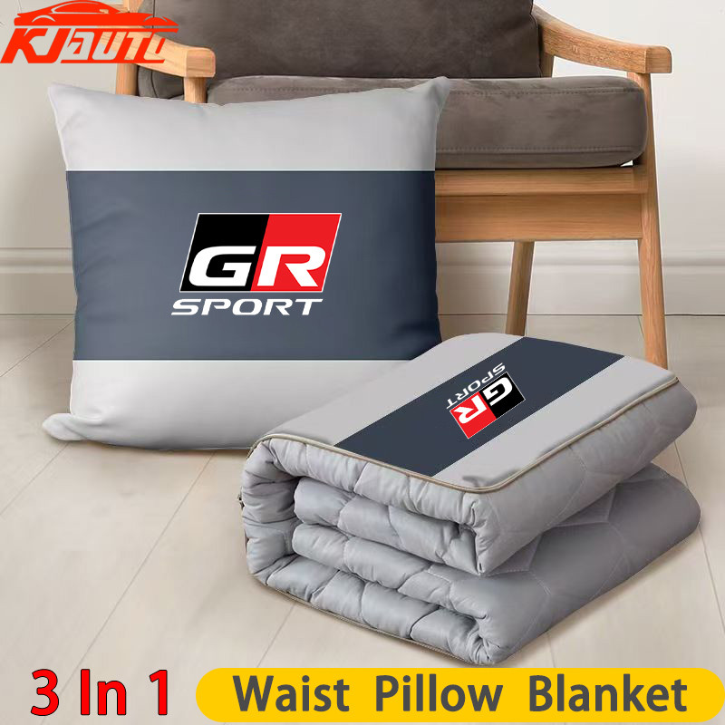รถ 2-in-1 หมอนผ้านวมมัลติฟังก์ชั่หมอนผ้าห่มผ้านวมเบาะเอวสําหรับ Toyota GR Gazoo Rcing GR กีฬา TRD Vios Raize Veloz Wigo Fortuner Alphard Yaris Ativ Corolla Cross