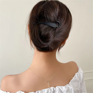 Simple Frosted One-line กิ๊บติดผมปุ่มกบ สำหรับสาวๆ ด้านหลังหัว สไตล์เกาหลี ฤดูร้อน 2025
