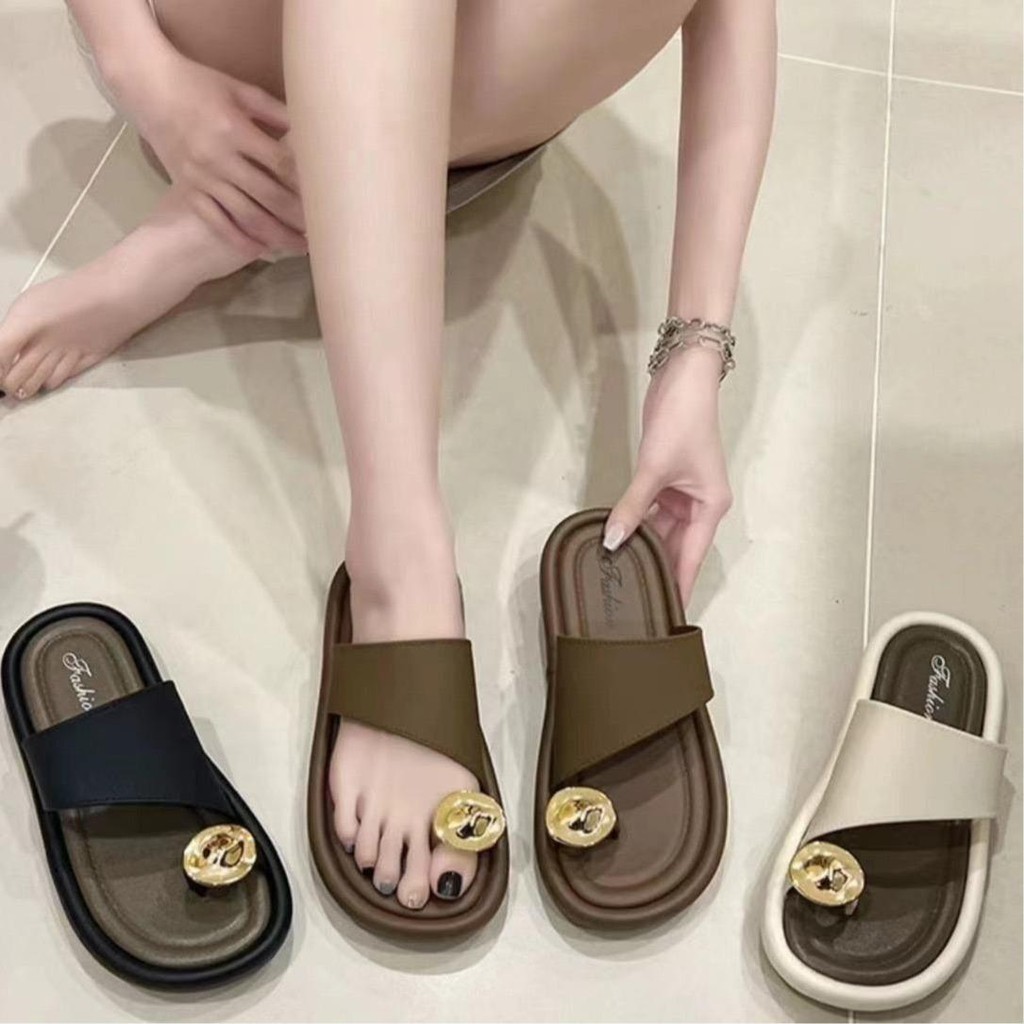พร้อมส่งรองเท้าเเตะแฟชั่นวัยรุ่นผู้หญิงมาใหม่ X-501