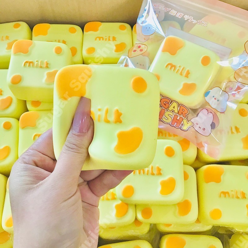 Sugar Squishy Milky Moo Cube สกุชชี่ที่เพิ่มขึ้นช้า