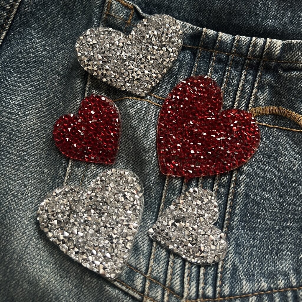 หัวใจ เพชรวิบวับ คริสตัล ตัวรีดติดเสื้อ ตัวรีด ติดกระเป๋า ติดหมวก Rhinestone Crystal Patch