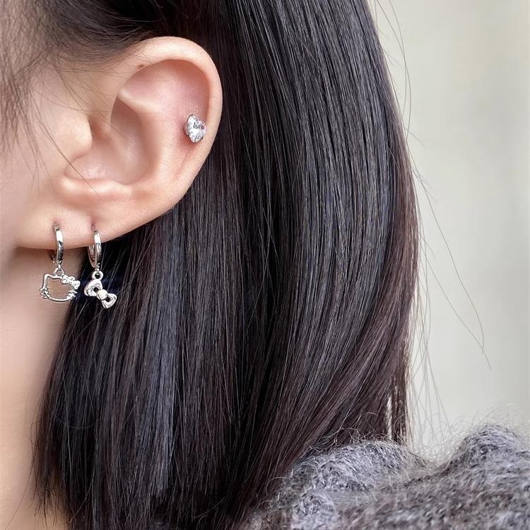 เกาหลีแฟชั่นเพชร Hello Kitty แมวต่างหูผู้หญิงเงิน อิน เด็กนักเรียนของขวัญวันเกิดที่สวยงาม