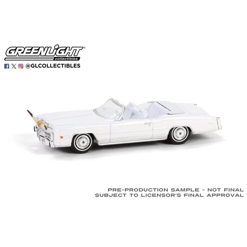 แสงสีเขียว 1: 64 1976 Cadillac Eldorado Convertible สีขาวพร้อมหมวกแตรตกแต่ง 30523