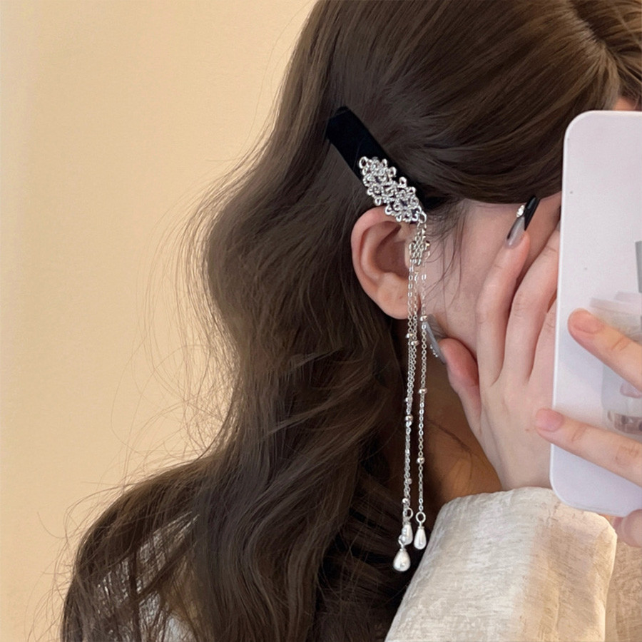 Retro สไตล์ชาติพันธุ์เงินเพชร-Studded จีน Knot พู่คลิปผมหญิงสไตล์ใหม่ High-End BB คลิป Classy อุปกรณ์เสริมผม ราคา ถูกที่สุด ดีลบีเคเค แกลเลอรีภาพที่ 3