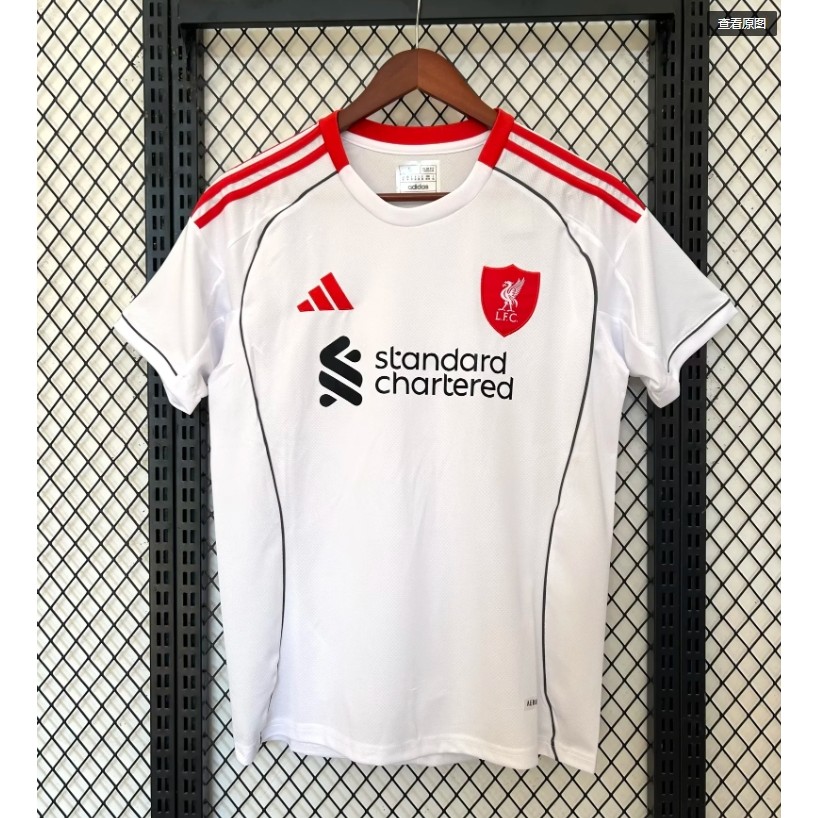 Fan 2526 เสื้อเจอร์ซีย์แขนสั้นคุณภาพสูง Liverpool away AAA+