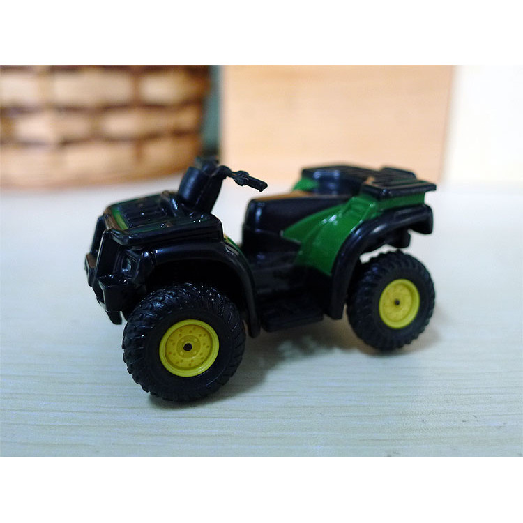 John Deere Gator Dier ขับเคลื่อนสี่ล้อรถ ATV รุ่นของเล่น American Anders ERTL 1: 64