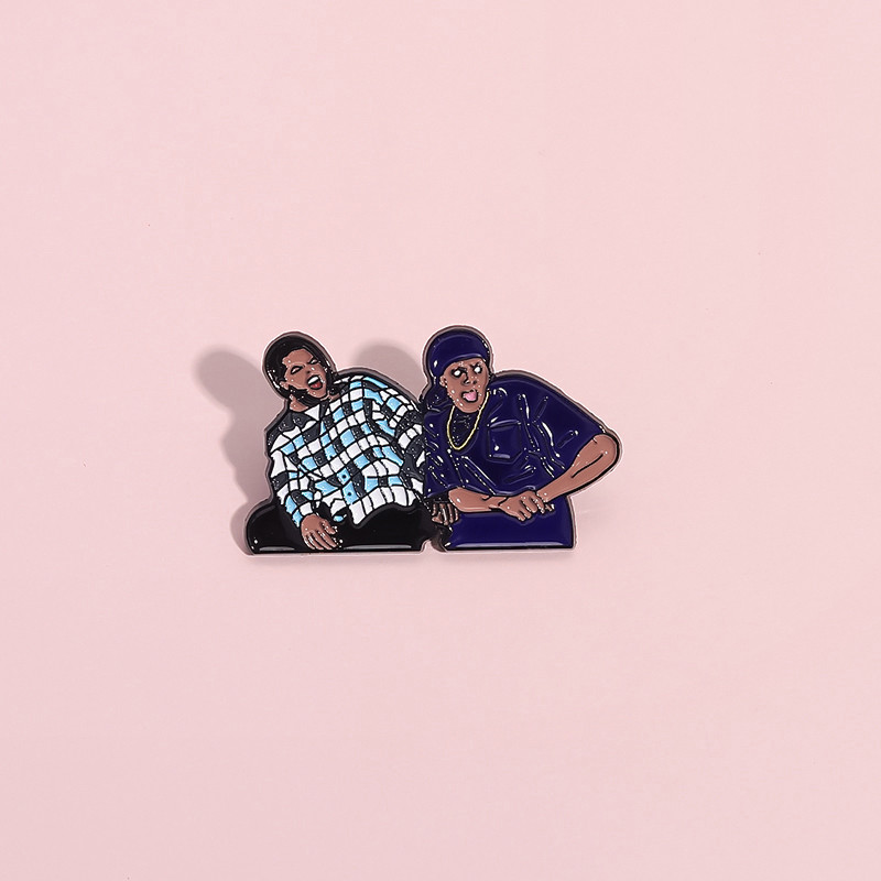 Hip-hop เพลงนักร้องอัลบั้ม Covid Fridays Vol.1 ปกเข็มกลัดเคลือบป้ายโลหะกระเป๋าเป้สะพายหลังอุปกรณ์เสริมของขวัญสําหรับเพื่อน