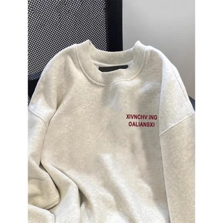 เสื้อกันหนาว แขนยาว คอกลม ทรงหลวม เสื้อยืดโอเวอร์ไซส์สีเทาอ่อน ลายตัวอักษรแนวมินิมอล สไตล์เกาหลี ผ้าฝ้าย 100%