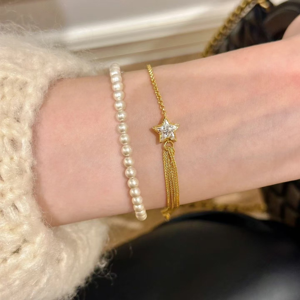 สร้อยข้อมือผู้หญิงหรูหรา Niche Design Super Flash Comet Zircon