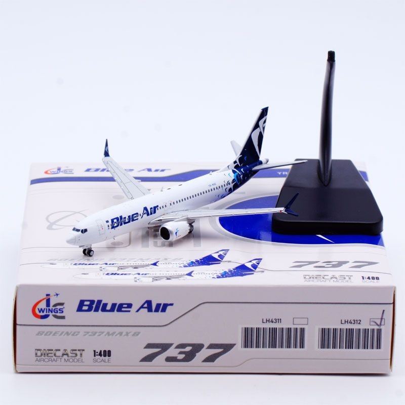 พร้อมส่ง เครื่องบิน 1: 400 JC Wings Alloy Airliner รุ่น Blue Air Boeing B737 MAX8 YR-MXE