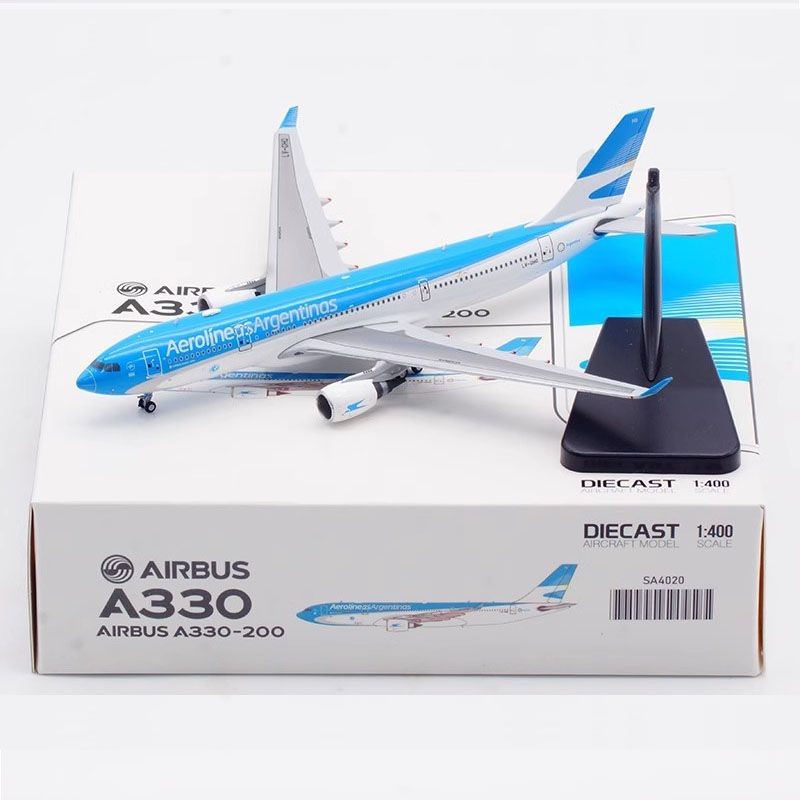JC Wings 1: เครื่องบินโลหะผสม 400 รุ่น Argentina Airlines A330-200 LV-GHQ