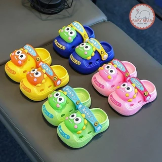 ใหม่ รองเท้าเด็ก รองเท้าลำลองเด็ก รองเท้าแตะกันลื่น พื้นนิ่ม ระบายอากาศ