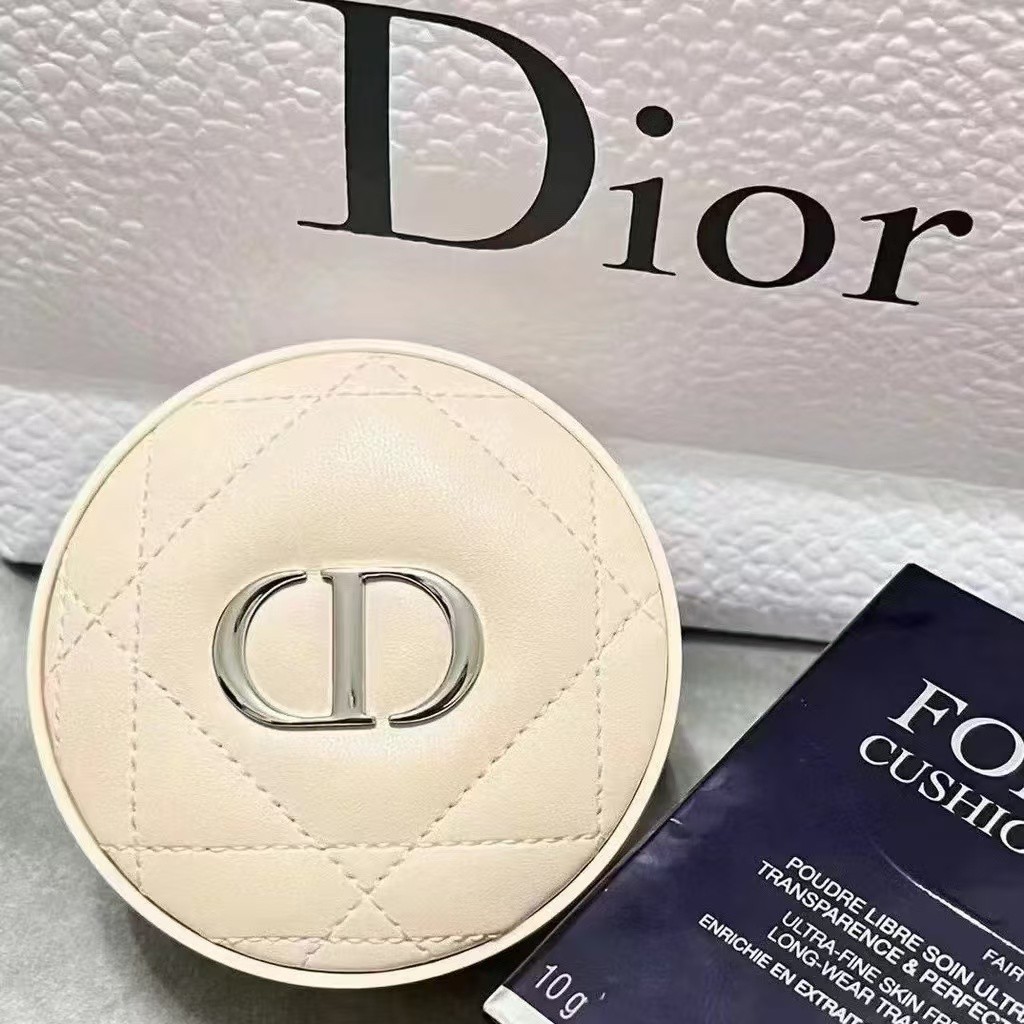 DI0R  น้ำผึ้งผง แป้งฝุ่น 10g  แมตต์ คอนซีลเลอร์ ติดทนนาน ควบคุมความมัน