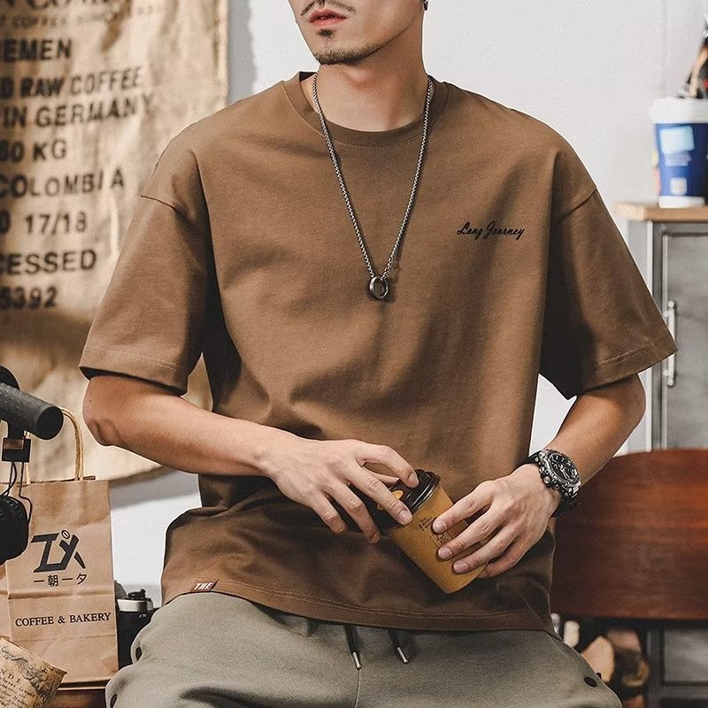 (จัดส่งตลอด 24 ชั่วโมง)Fanfei【COTTON 100%】 เสื้อยืดชาย ผ้าฝ้าย ทรงหลวม ไม่เป็นขุย ไม่หด ไม่ต้องรีด