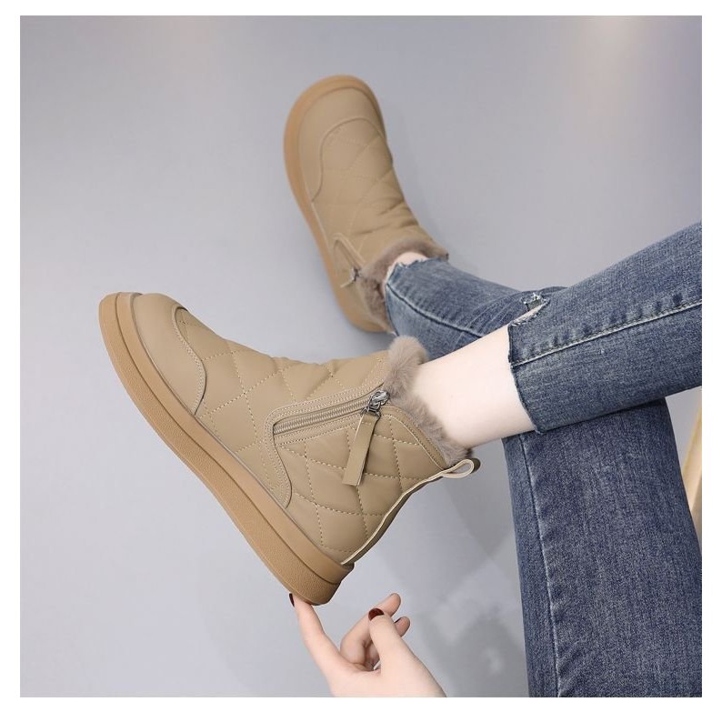 รองเท้าบูทผู้หญิงรองเท้าบูทสั้นแฟชั่นเกาหลีรองเท้าบูทลุยหิมะกำมะหยี่กันน้ำกันลื่นส้นแบนหัวกลมไซส์35-40