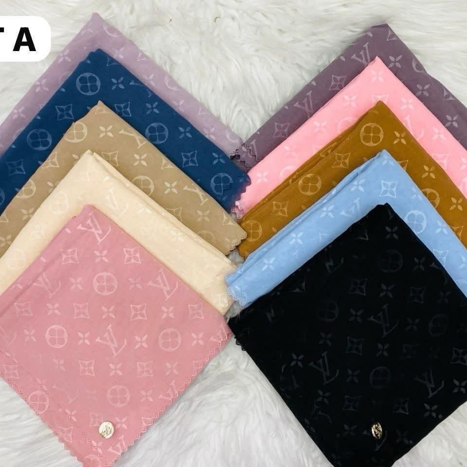 ผ้าคลุมบาวาสามเหลี่ยม Bawa cotton เลเซอร์คัท พิมพ์ลาย LV