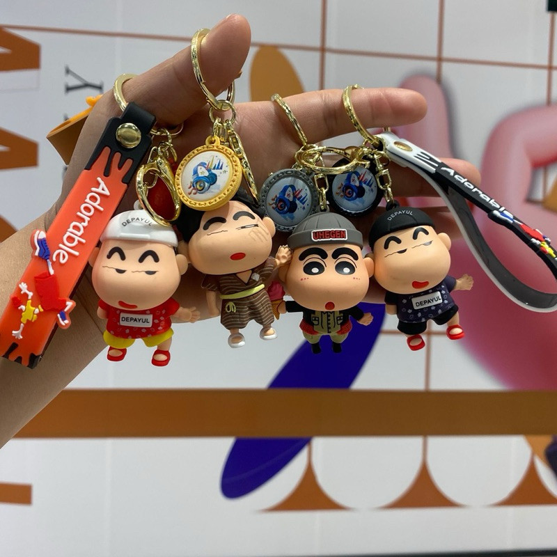 GANTUNGAN JOY KC02 - พวงกุญแจแฟชั่นแอนิเมชั่นญี่ปุ่น / พวงกุญแจชินจัง ของที่ระลึกสําหรับกระเป๋าเป้มอ