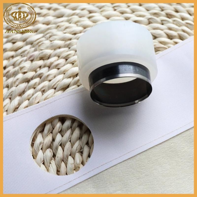 Han เครื่องเจาะรูผ้าม่านพร้อมเสื่อ 2 ชิ้นแบบพกพา Handle Manual ตาไก่ผ้าม่าน