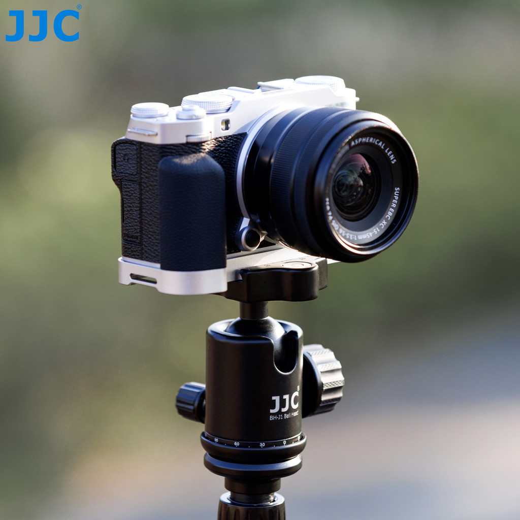 JJC XM5 ด้ามจับรูปตัว L กันลื่น Hand Grip สําหรับ Fuji Fujifilm X-M5 ด้ามจับกันลื่นแบบ Arca Type พร้อมซ็อกเก็ตเกลียวขาตั้งกล้องขนาด 1/4 "-20