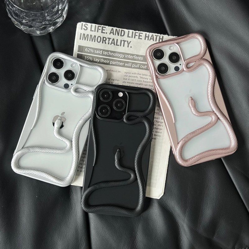 เคสโทรศัพท์ Apple 16promax iPhone15Pro รูปแบบใหม่สามมิติปีงูเคส Frosted Electroplating 14pm Hollow
