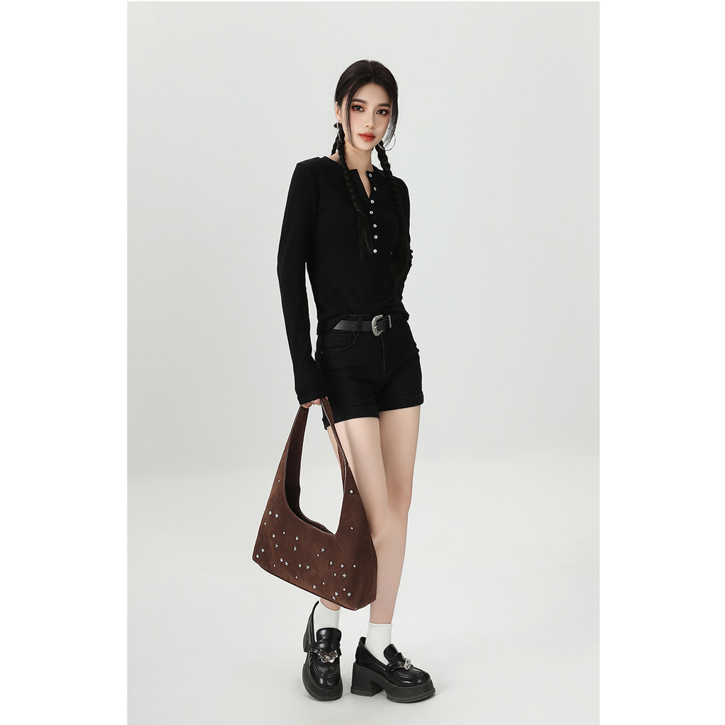 TRENDY  POUCH     กระเป๋าหนังกลับ กระเป๋าสะพาย suede bag สีน้ำตาล  ดวงดาว  ย้อนยุค  ผู้หญิง
