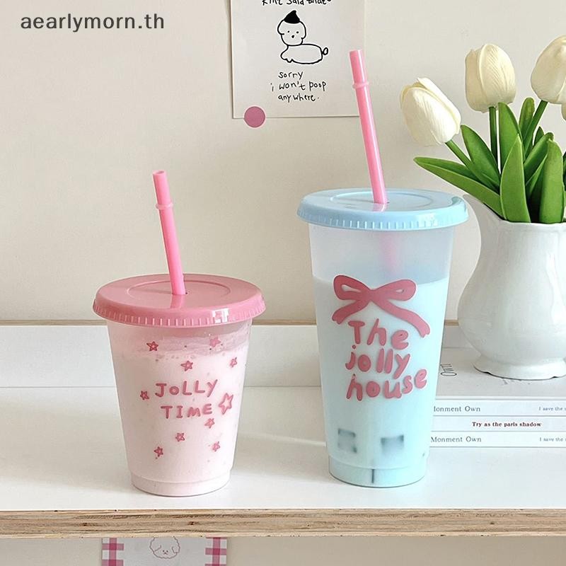 AA 1PC Ins แบบพกพาขวดดื่ม Kawaii ขวดน้ําสําหรับกาแฟน้ําผลไม้นมชาน่ารักพลาสติกถ้วยเย็นพร้อมฝาปิดฟาง TH