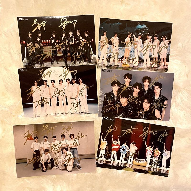 ขายร้อน TNT Times Youth League ลายเซ็นต์ Times League ลายเซ็นคอนเสิร์ตพร้อมลายเซ็นแฟชั่นสินค้า Fidel