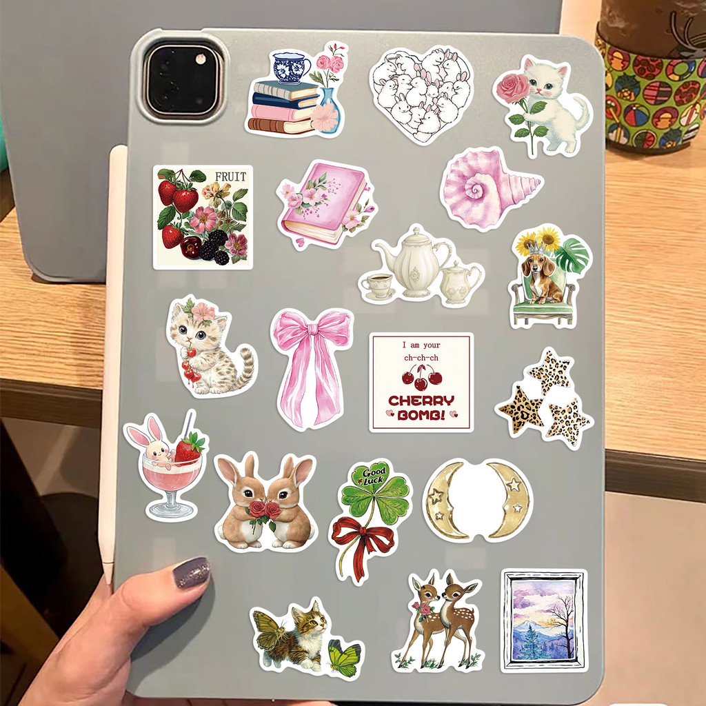 50 ชิ้นสีชมพูและสีแดงเสือดาวพิมพ์ความงาม Graffiti สติกเกอร์สําหรับจักรยานบัญชีมือกรณีดินสอ Decals LanLanStickersWorld