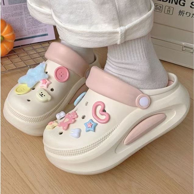 รองเท้าเเตะผู้หญิงเเฟชั่น สวมใส่สบายๆกันลื่น น้ำหนักเบา นุ่มมากๆ ใส่ได้ทุกโอกาส พร้อมส่ง X124