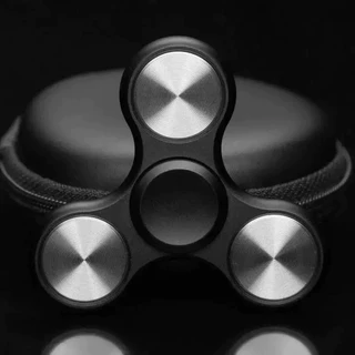 โลหะ Spinner สามแฉกนิ้วมือความดัน Gyro ของเล่น EDC ออทิสติก ADHD Finger Gyro แบริ่งโลหะ Decompression คริสต์มาสของขวัญ