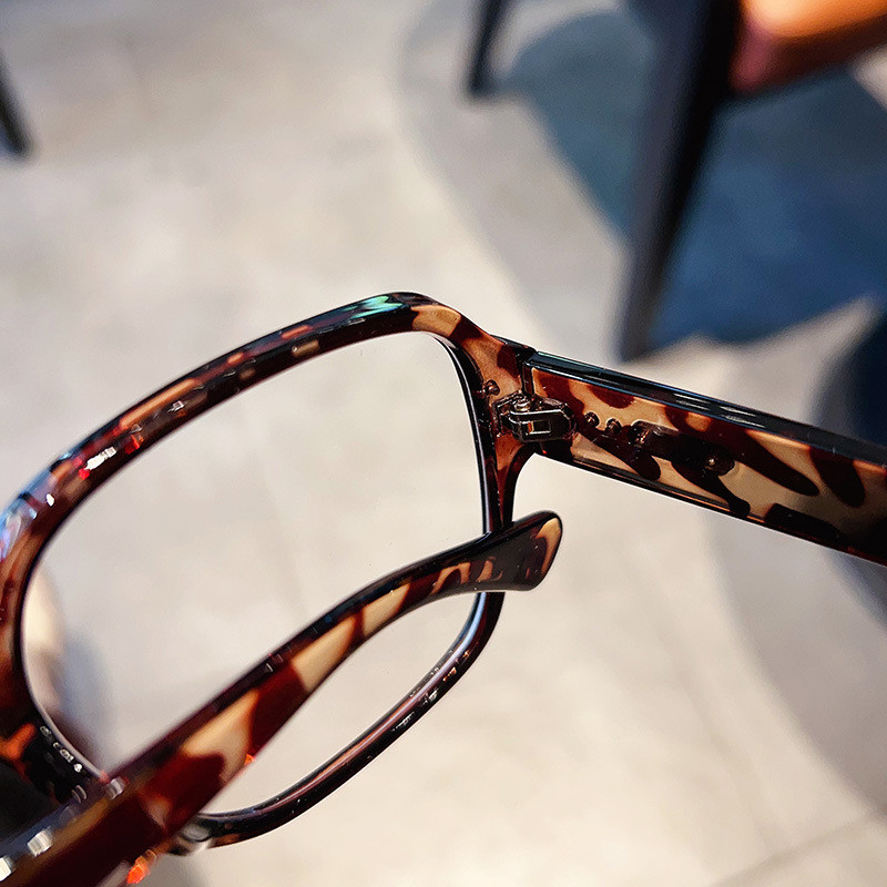 Retro Square กรอบแว่นตาขนาดใหญ่ผู้หญิงกรอบสีดําธรรมดาขนาดเล็กความรู้สึกระดับไฮเอนด์ Anti-Blue Light แว่นตาธรรมดาสามารถติดตั้ง - รูปที่ 5