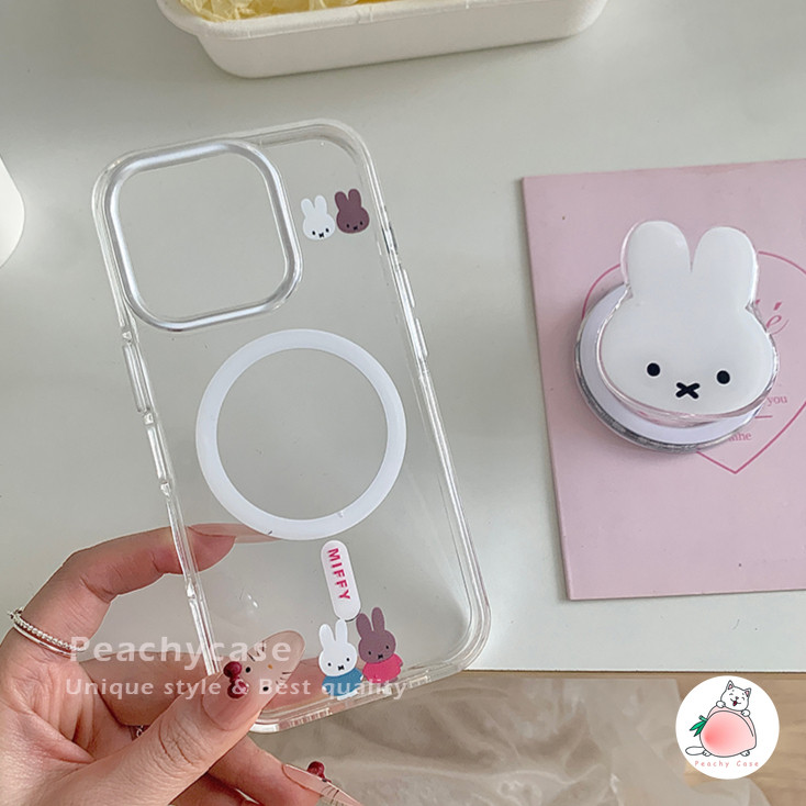 การ์ตูนน่ารัก มิฟฟี่ กระต่ายที่วางยืนชาร์จไร้สายกรณีโทรศัพท์เข้ากันได้สําหรับ ไอโฟน 16 15 14 13 มือโปร สูงสุด 16โปรแม็กซ์ อะคริลิคล้างปกหลังปลอกกันกระ - รูปที่ 4