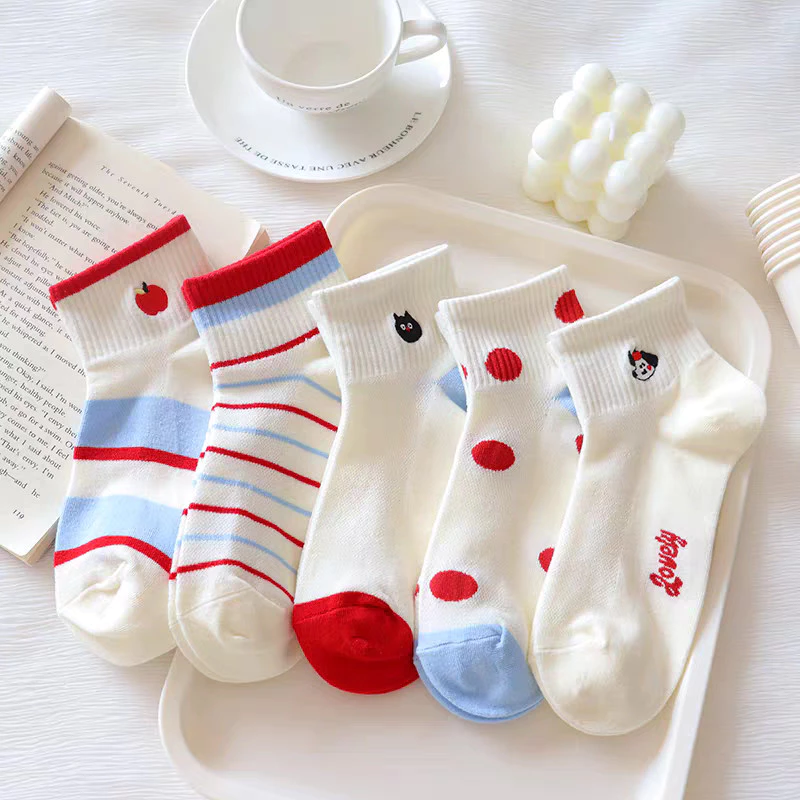 HOME818 ถุงเท้าข้อสั้น (5ลาย/10คู่) ถุงเท้าแฟชั่นเกาหลี เนื้อผ้านุ่มงานถักอย่าง ลาย B143/APPLE