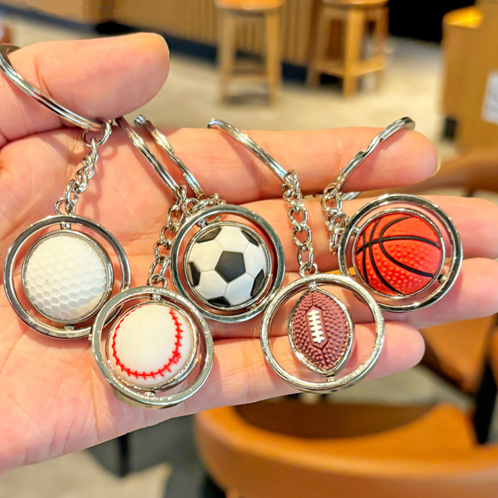 Turnable Football Basketball Key Chain Metal Golf Ball Key Ring กีฬาแฟนของขวัญกระเป๋าเป้สะพายหลังเครื่องประดับกุญแจรถ