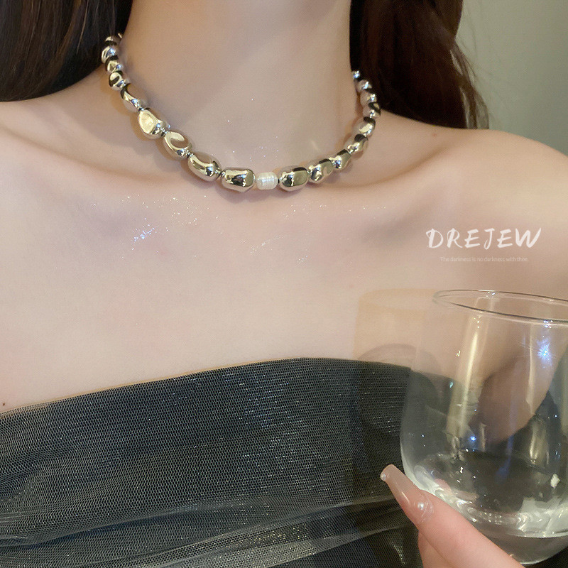 เดรช โลหะใหม่ของเกาหลีใต้โอ้อวดชนกลุ่มน้อยเค้นคอเครื่องประดับแฟชั่นทั้งหมดลูกปัดสร้อยคออารมณ์ที่เรียบง่ายผู้หญิง