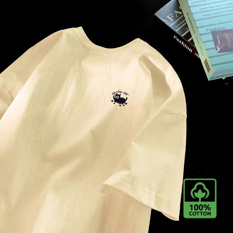 TeeTwoOne เสื้อสีครีม เกาหลีสไตล์ "DADADA CAT" พิมพ์ลาย ผ้าCOTTON โคตรนุ่ม ผู้หญิง T-shirt OVERSIZE จัดส่งจากประเทศไทย