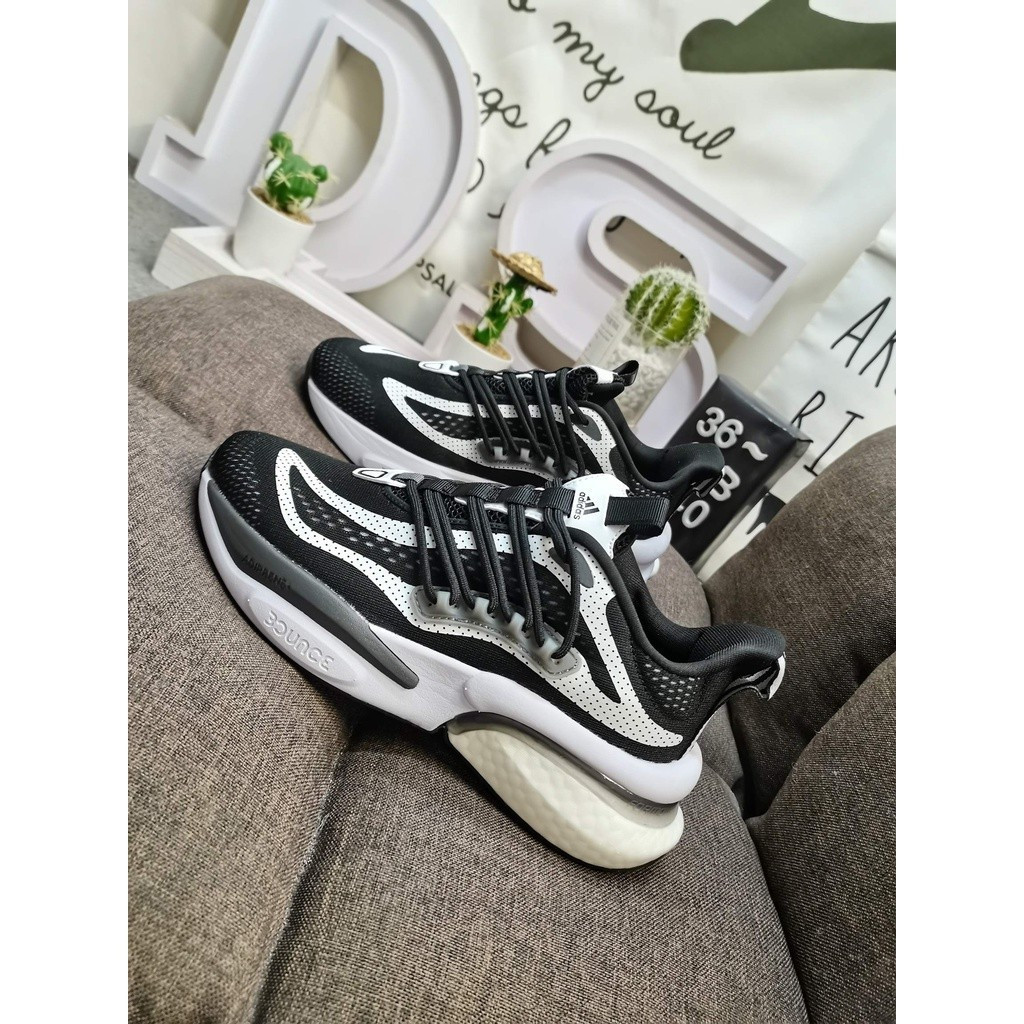 รองเท้าผ้าใบ Adidas alphaboost V1 ของแท้สำหรับผู้ชายและผู้หญิง รองเท้าวิ่ง