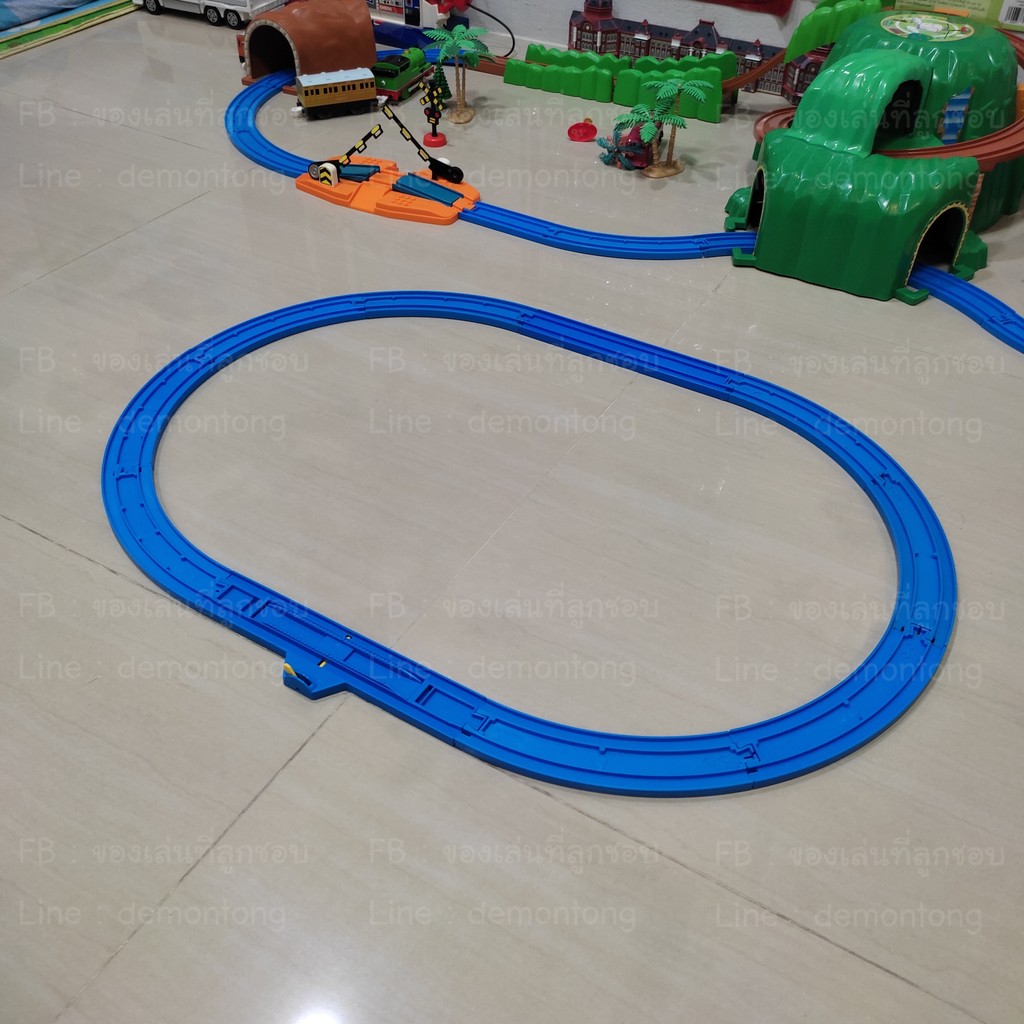 ชุดรางรถไฟTomy ชุดเริ่มต้น อ่านรายละเอียดข้างล่างก่อนซื้อ
